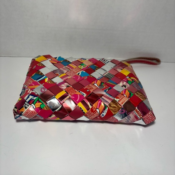 Nahui Ollin Bag Wristlet Recycled Candy Gum Wrapper Woven Multicolored Purse 7” - Picture 9 of 12